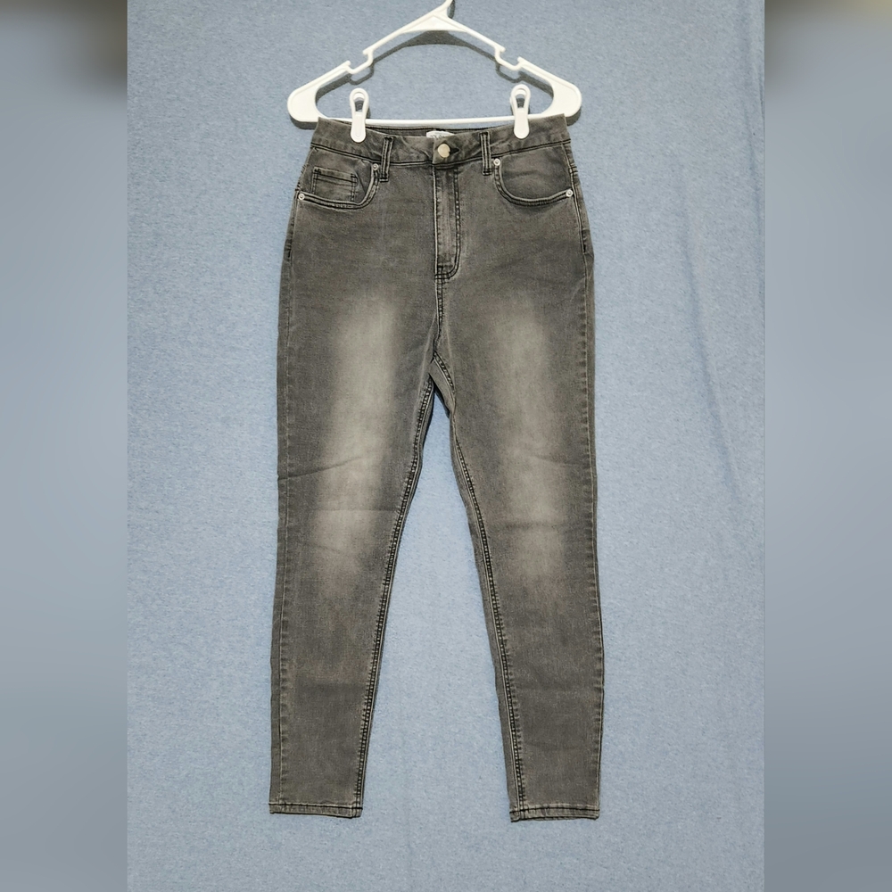 Refuge Denim Columbia High Rise Curvy Jeans. Size 9 - Picture 1 of 6